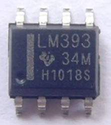 Підсилювач LM393